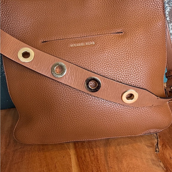 Michael Kors Boho Quiet Luxury Sullivan Leather Crossbody Luggage Brown (GUC) - Picture 14 of 15